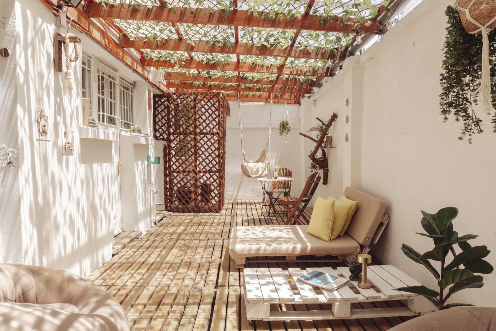 Yogi Hostels Santiago Exterior photo