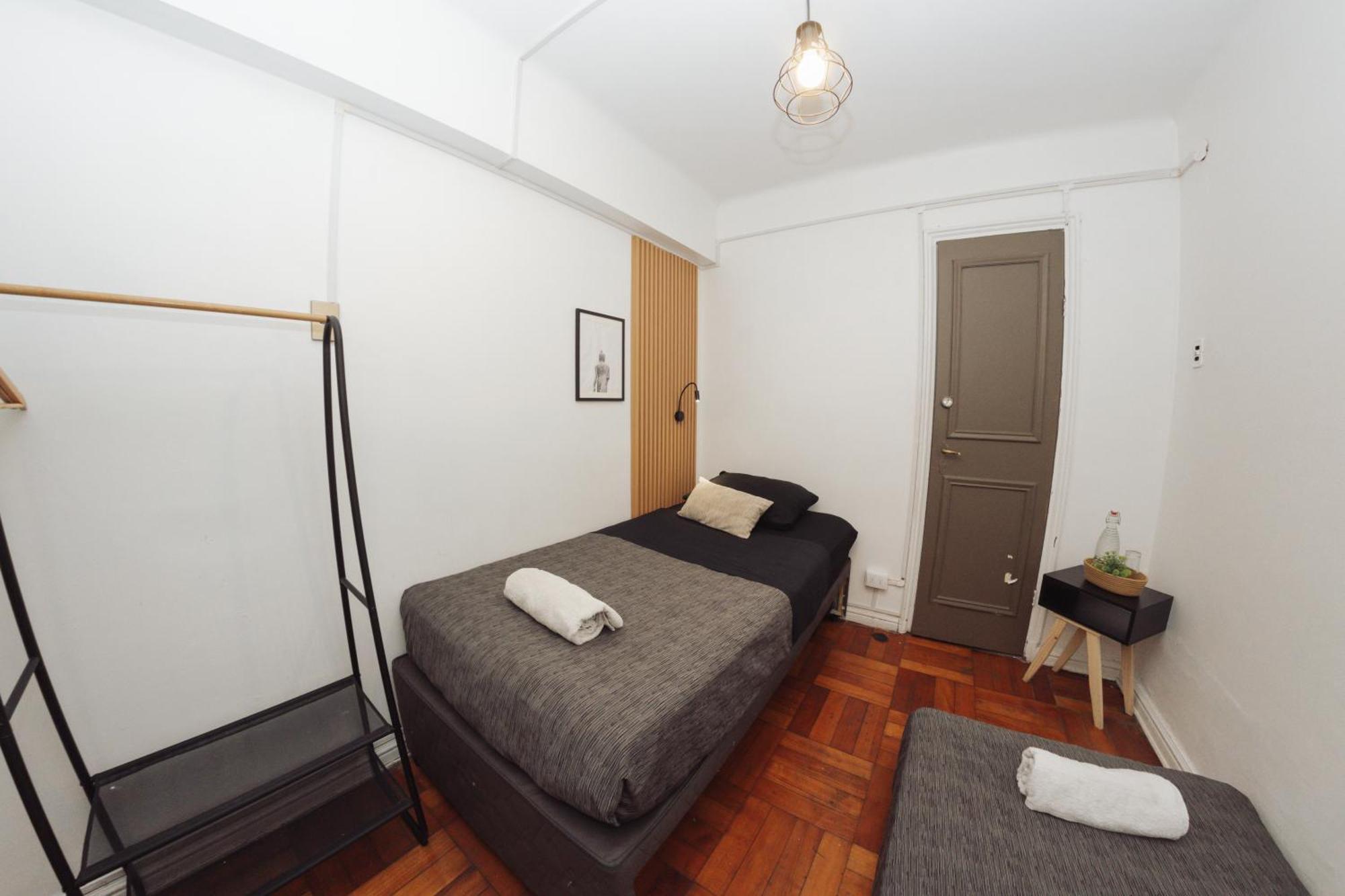 Yogi Hostels Santiago Exterior photo